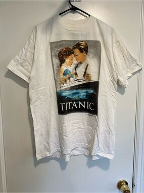NWOT VTG Titanic ‘98 Holy Grail movie promotional tee single-stitch Jack & Rose.